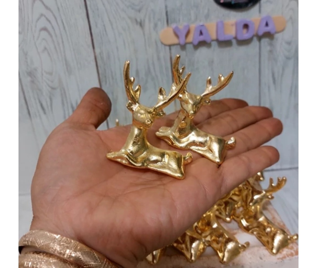 گوزن  نشسته زاماک مناسب تزیین سنگ مصنوعی