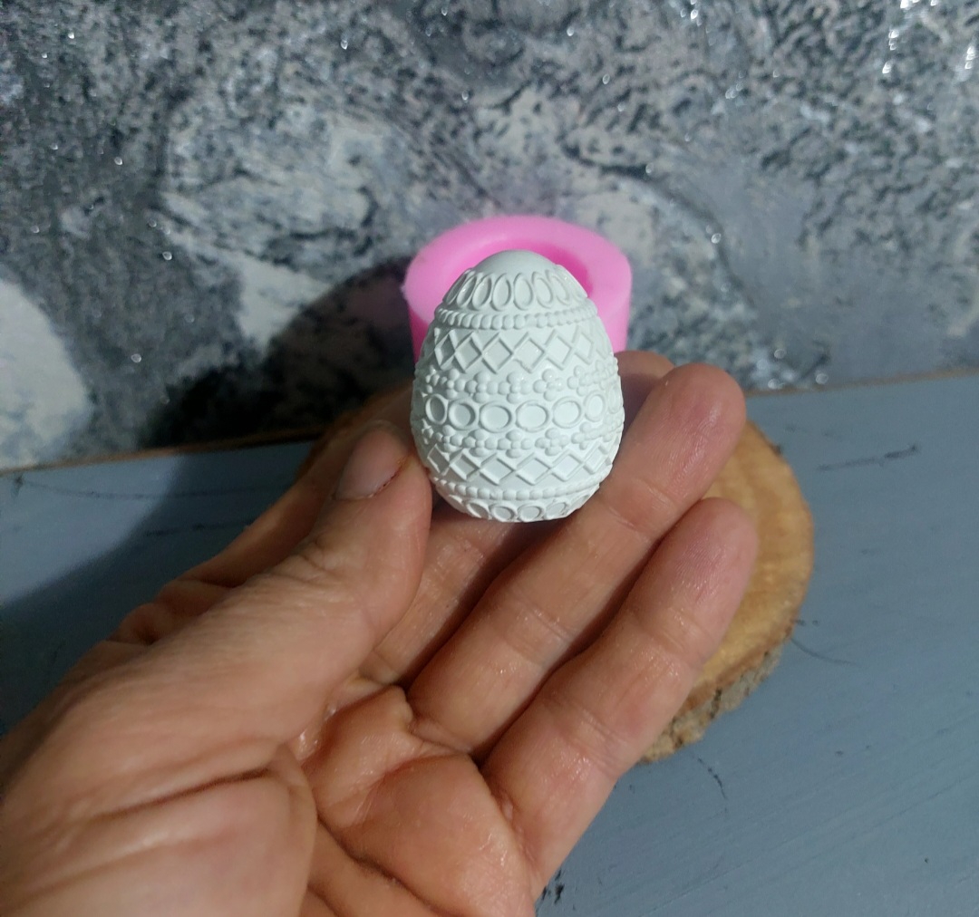 قالب سیلیکونی  تخم مرغ طرح دار ۴ سانت