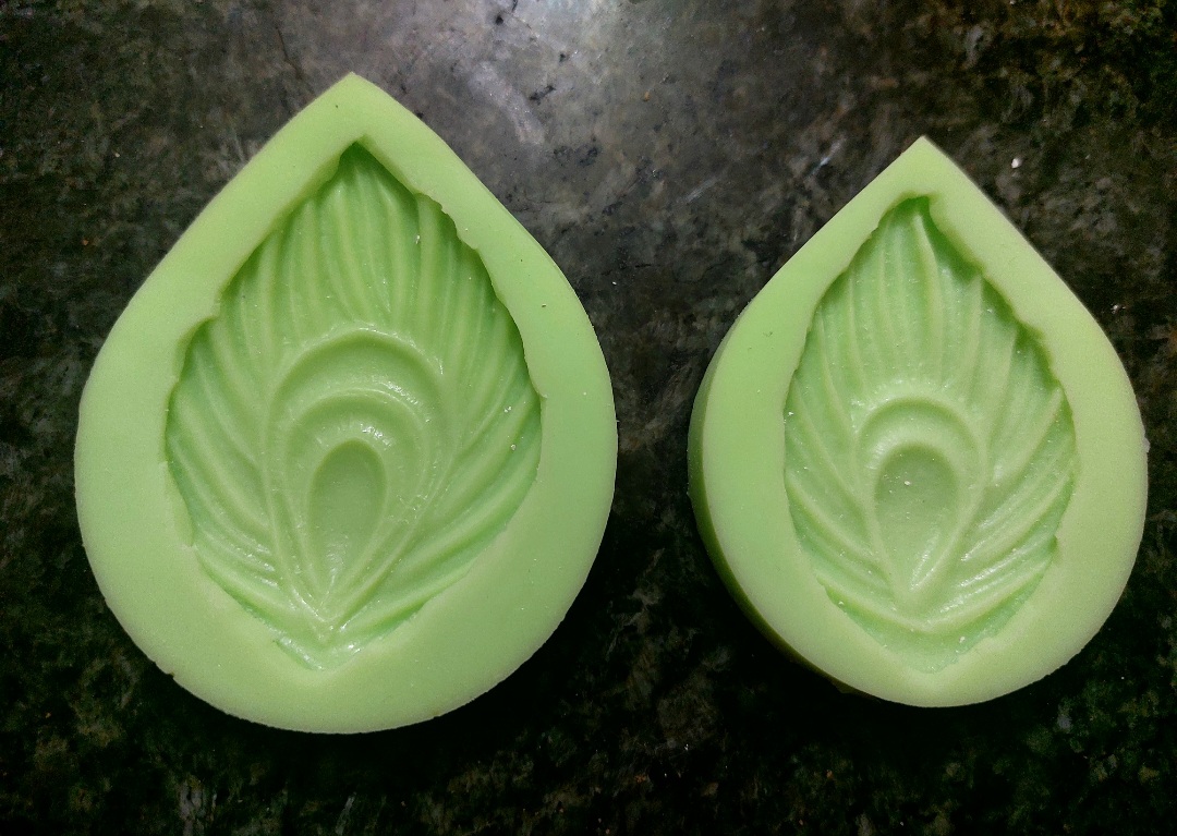 قالب سیلیکونی ست دوتایی پر طاووس حنایی