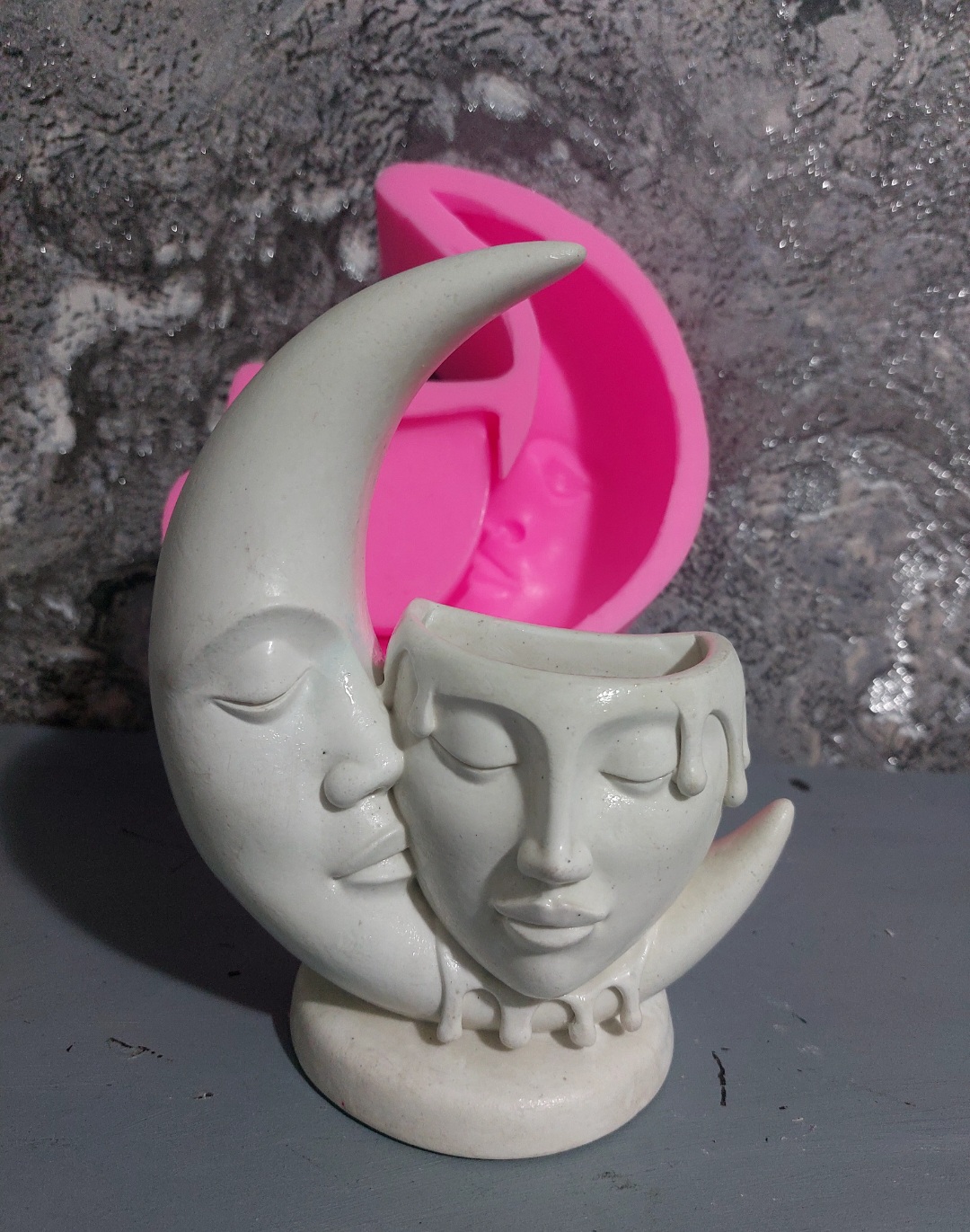 قالب سیلیکونی  گلدان بوسه ماه