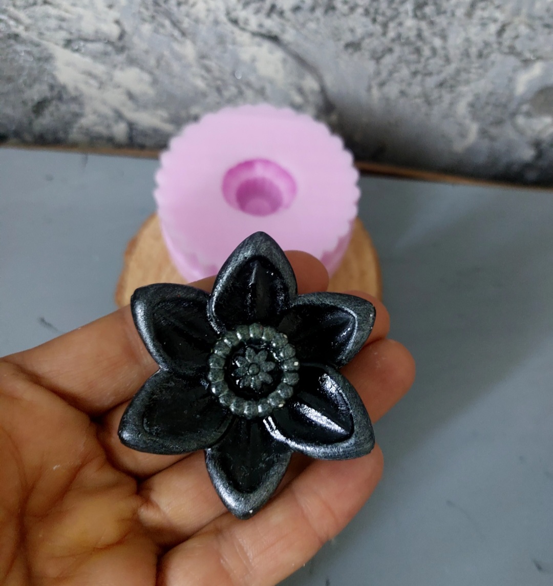 قالب سیلیکونی  نرگس ۶ سانتی